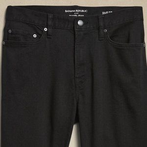 BANANA REPUBLIC TRAVEL JEAN - SLIM FIT - PRICE DROP!